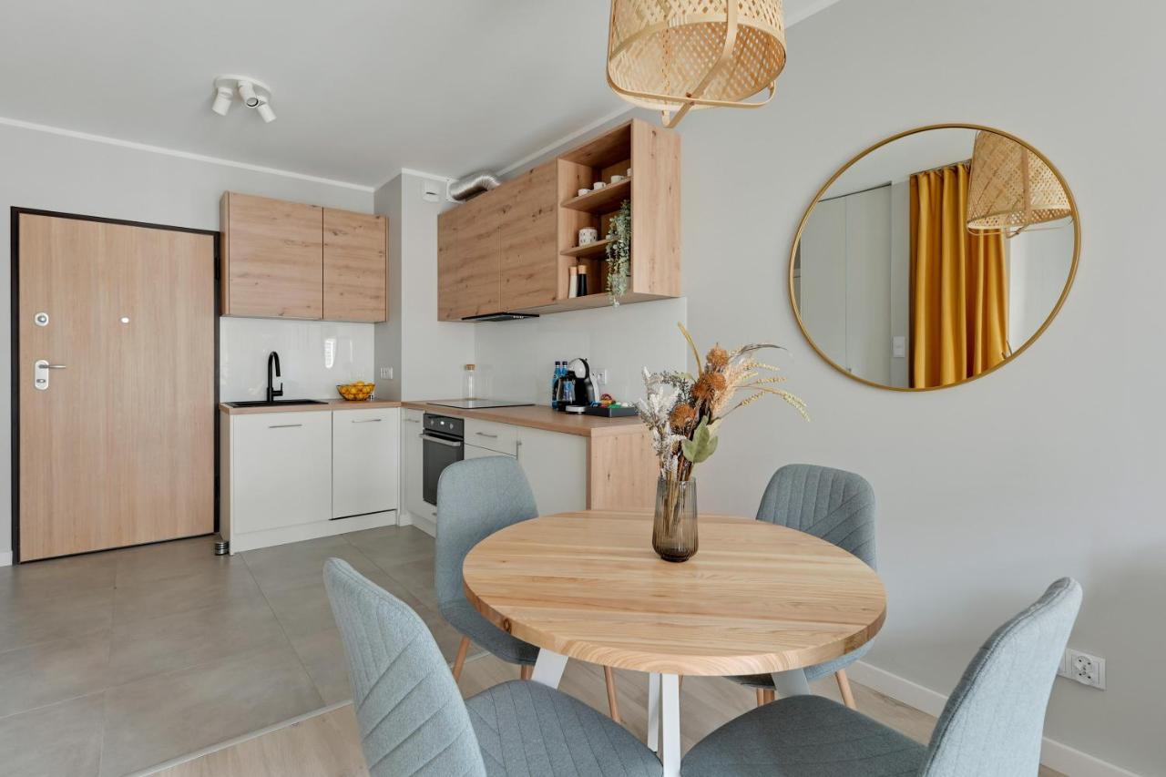 Aura 40 City Center & Free Parking By Downtown Apartments Гданск Екстериор снимка