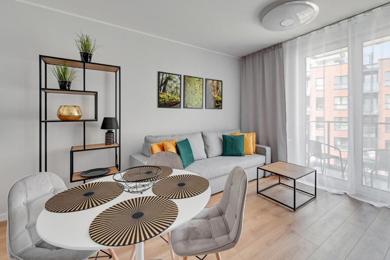 Aura 40 City Center & Free Parking By Downtown Apartments Гданск Екстериор снимка
