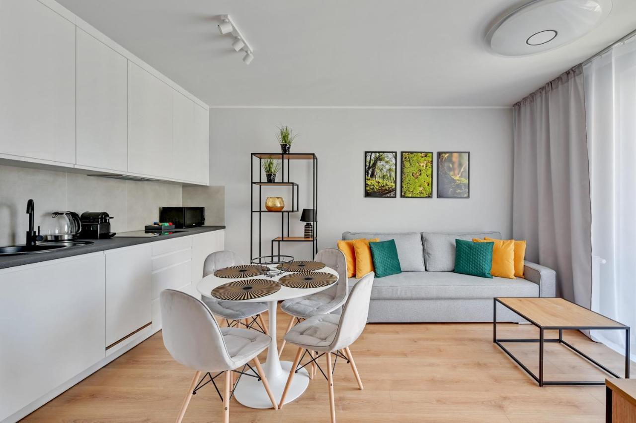 Aura 40 City Center & Free Parking By Downtown Apartments Гданск Екстериор снимка