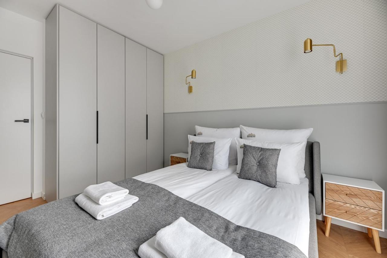 Aura 40 City Center & Free Parking By Downtown Apartments Гданск Екстериор снимка